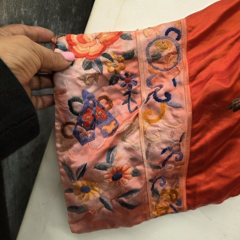 Red Asian Satin Kimono Vintage Mid Length Embroidered Pattern Button Down Flaw m - Picture 2 of 13